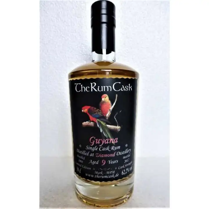 Image of the front of the bottle of the rum Guyana MPM