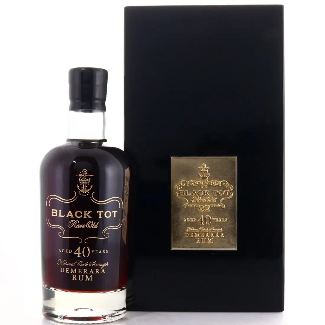 Image of the front of the bottle of the rum Black Tot Rum Demerara Aged 40 Years
